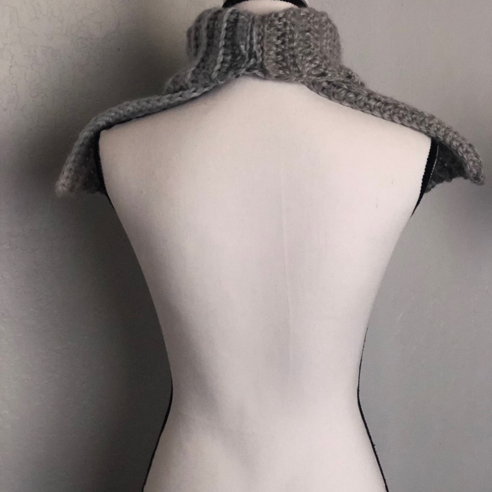 SPLIT COWL NECK WARMER - Picture 5 of 5